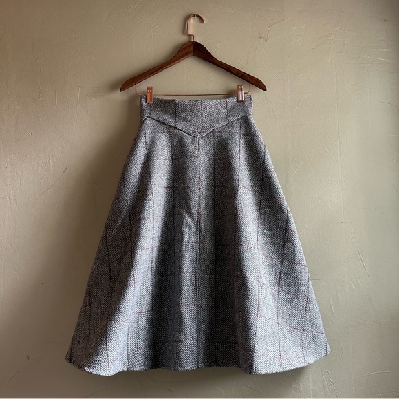 Chicwish wool blend A-line vintage style fall skirt - Picture 1 of 9
